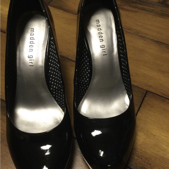 High heels - Picture 2 of 4